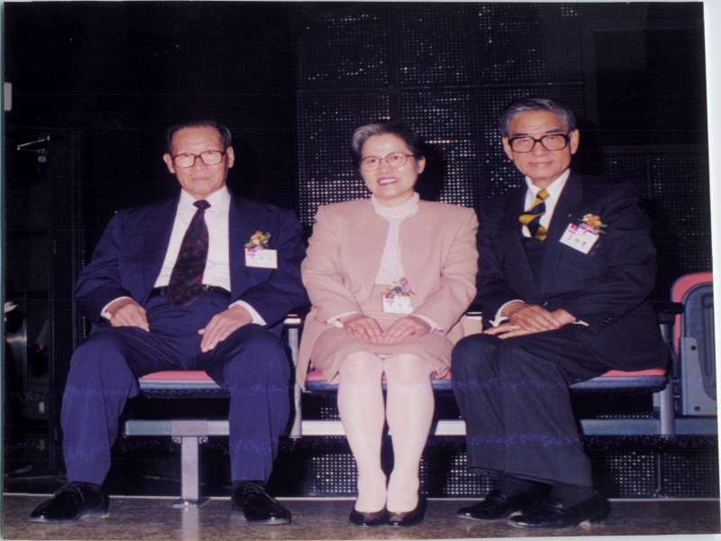 v759_image0000014A.jpg