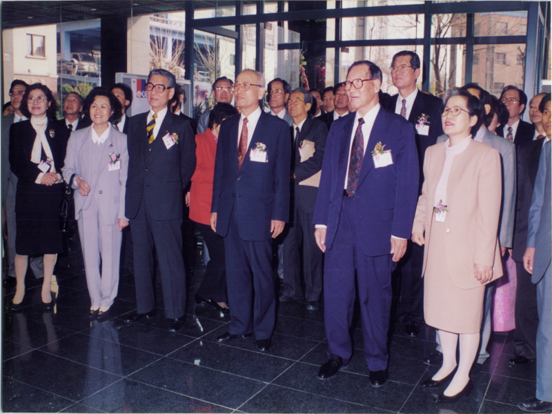 v759_image0000016A.jpg